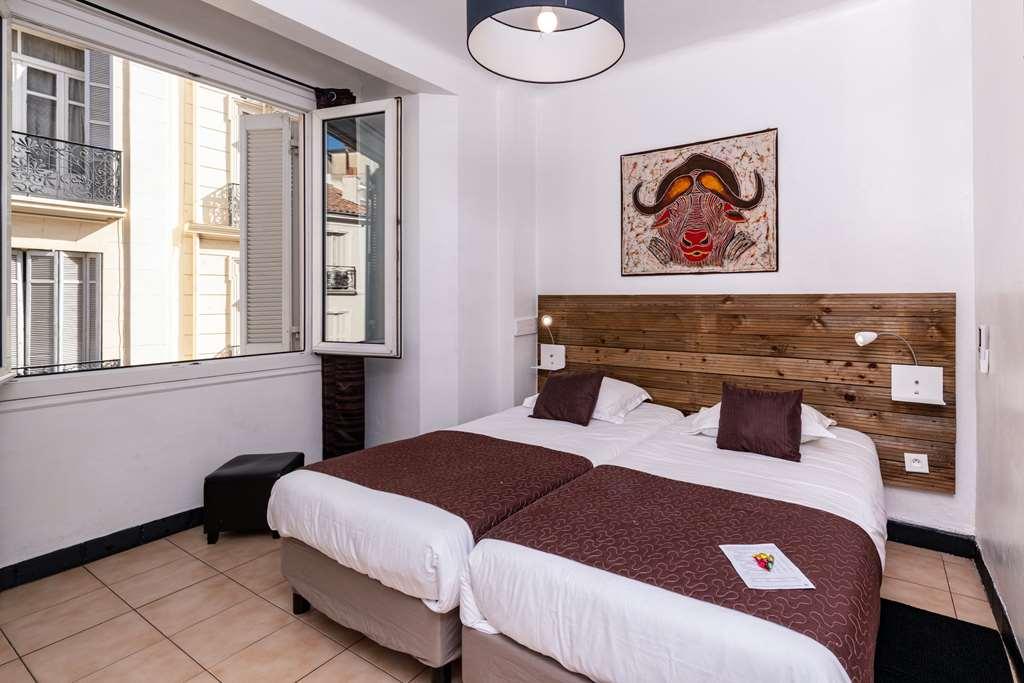 Celenya Hotel Toulon Luaran gambar