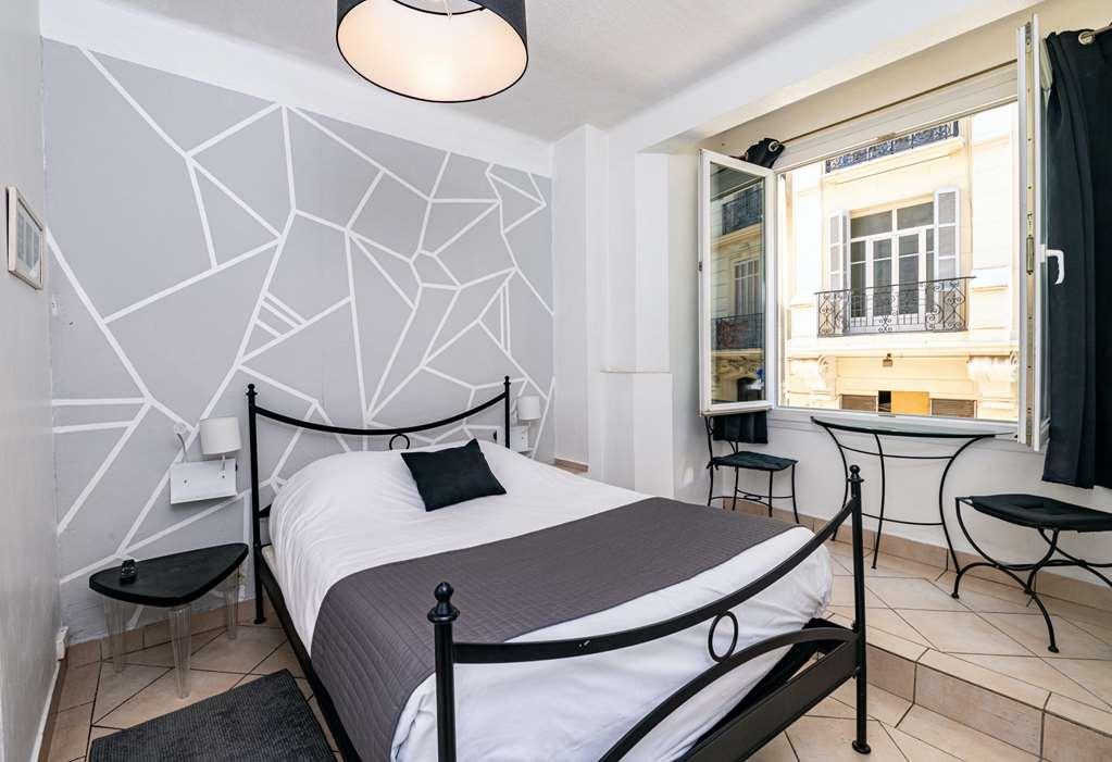 Celenya Hotel Toulon Luaran gambar