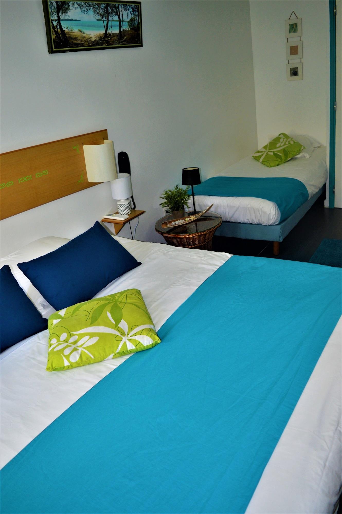 Celenya Hotel Toulon Luaran gambar