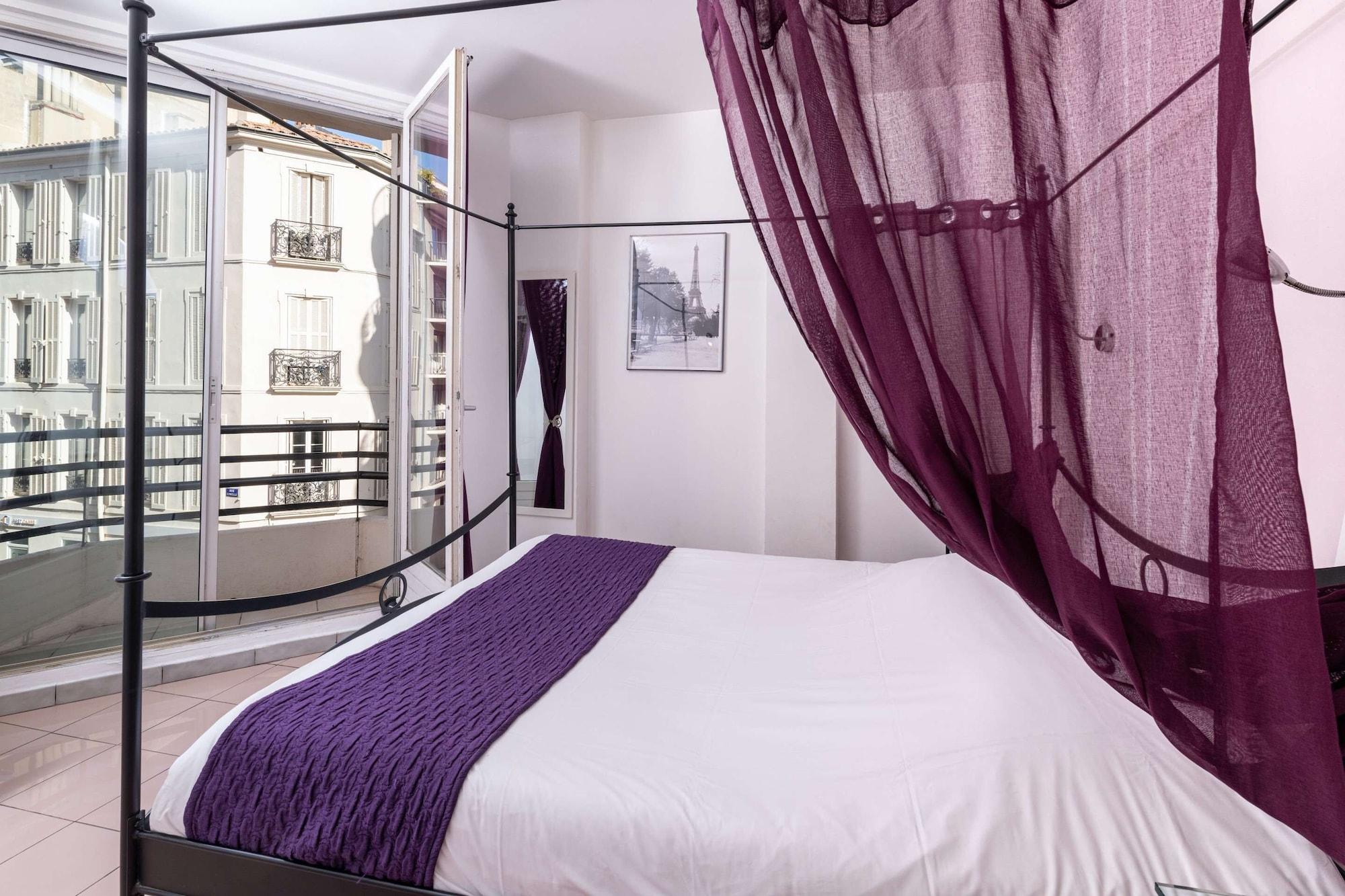 Celenya Hotel Toulon Luaran gambar
