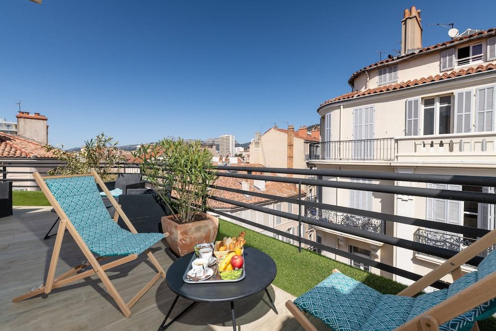 Celenya Hotel Toulon Luaran gambar