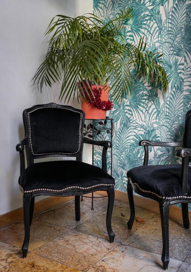 Celenya Hotel Toulon Luaran gambar