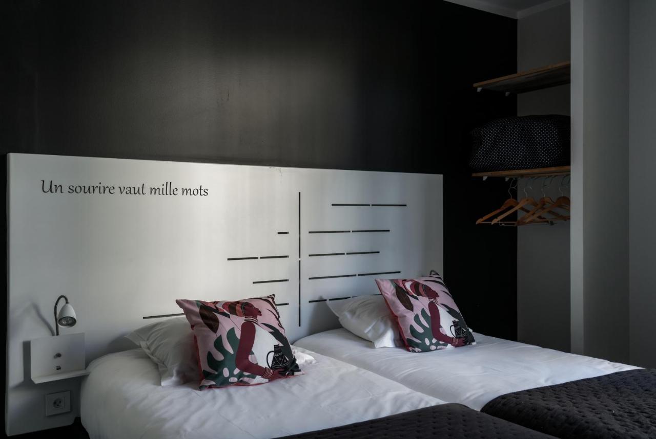 Celenya Hotel Toulon Luaran gambar