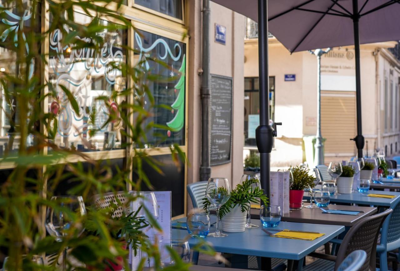 Celenya Hotel Toulon Luaran gambar